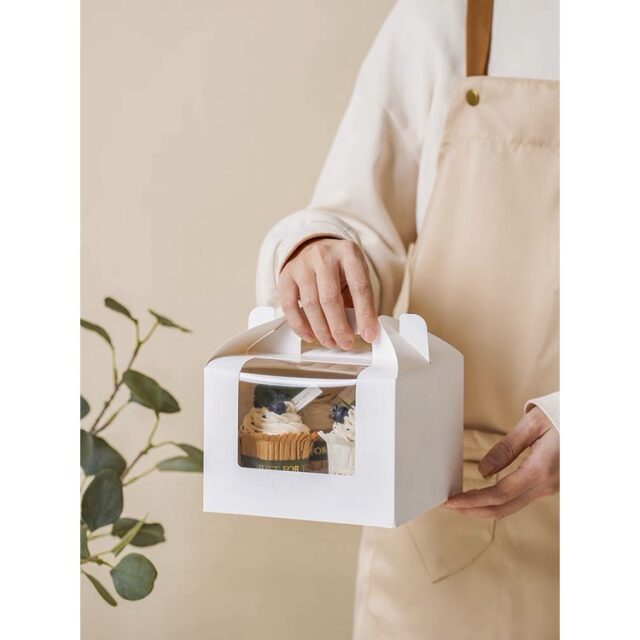 Hộp đựng bánh cupcake có quai xách